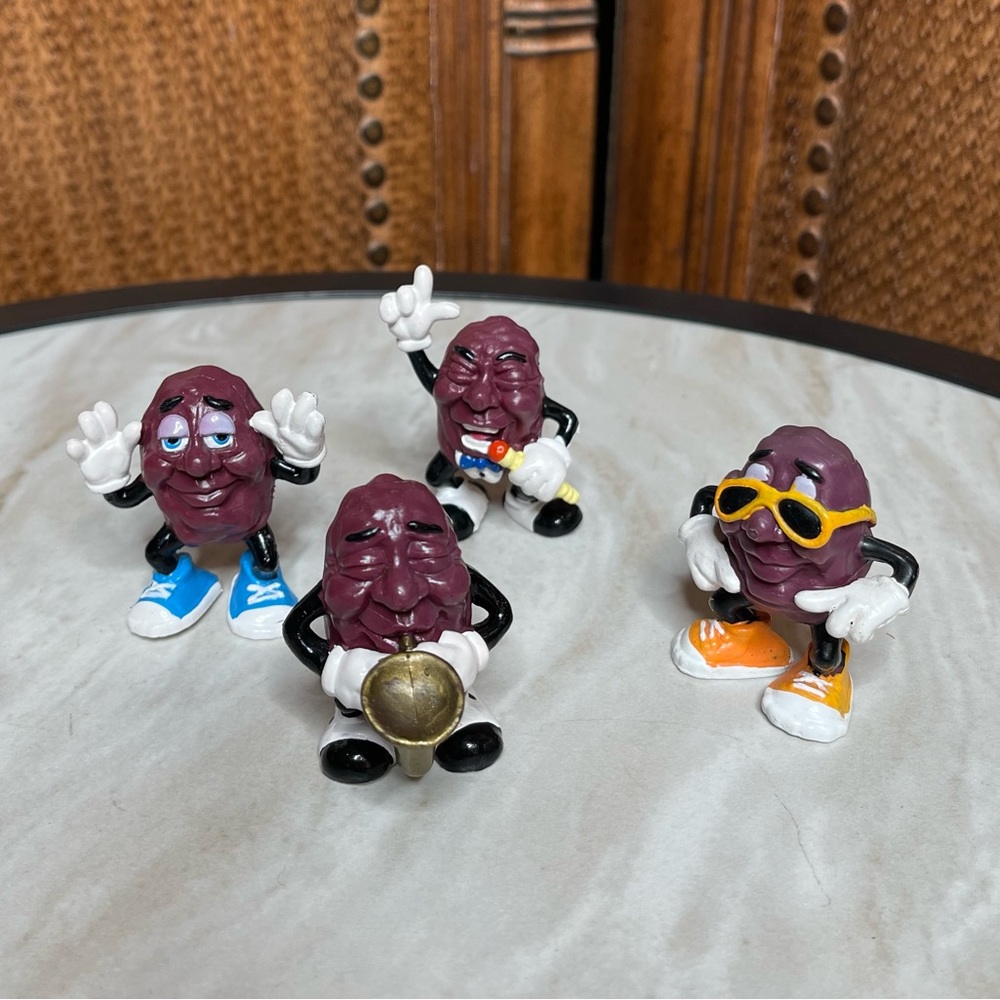 California Raisins Marked 1987. Lot of Four